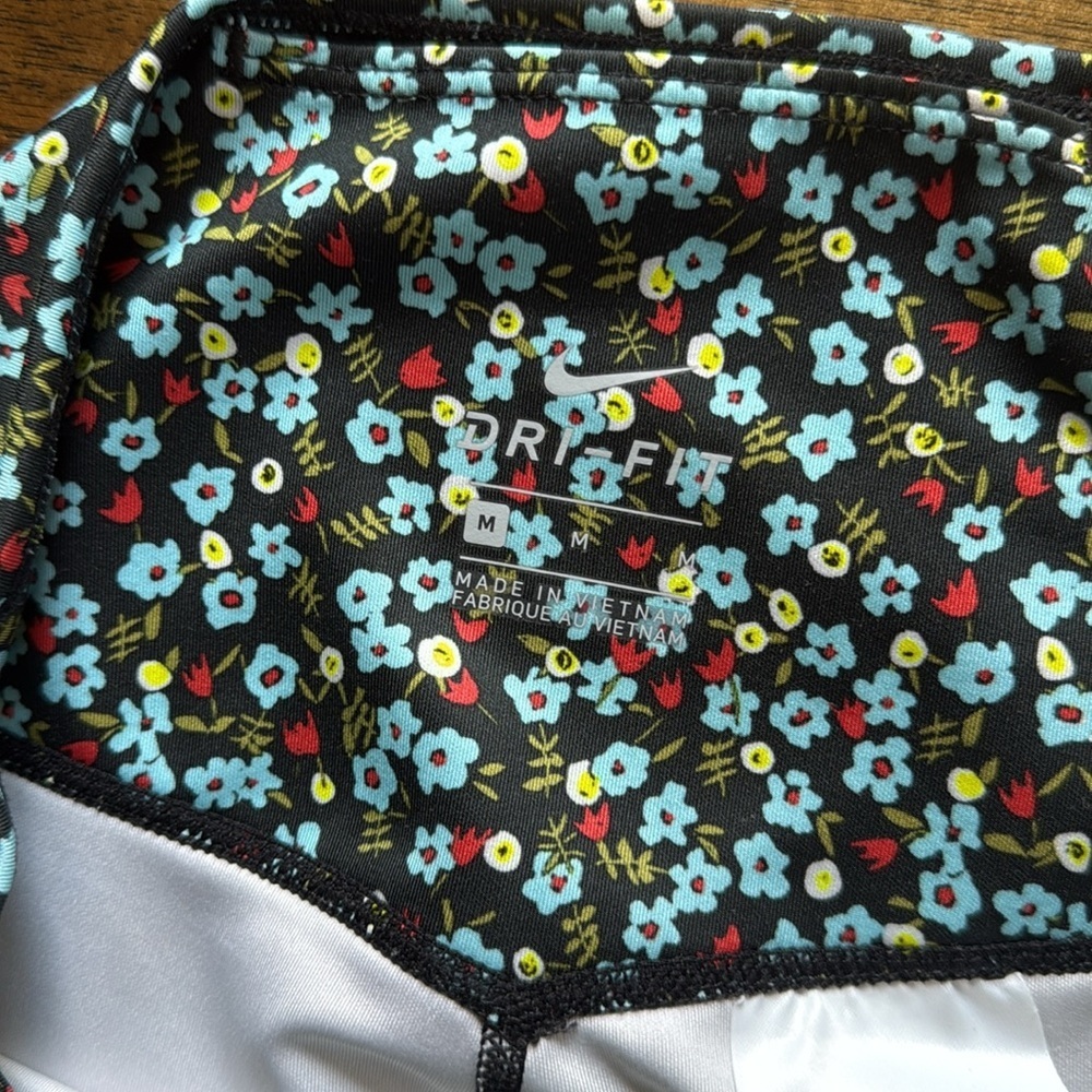 Nike floral print Leggings small - Picture 6 of 7